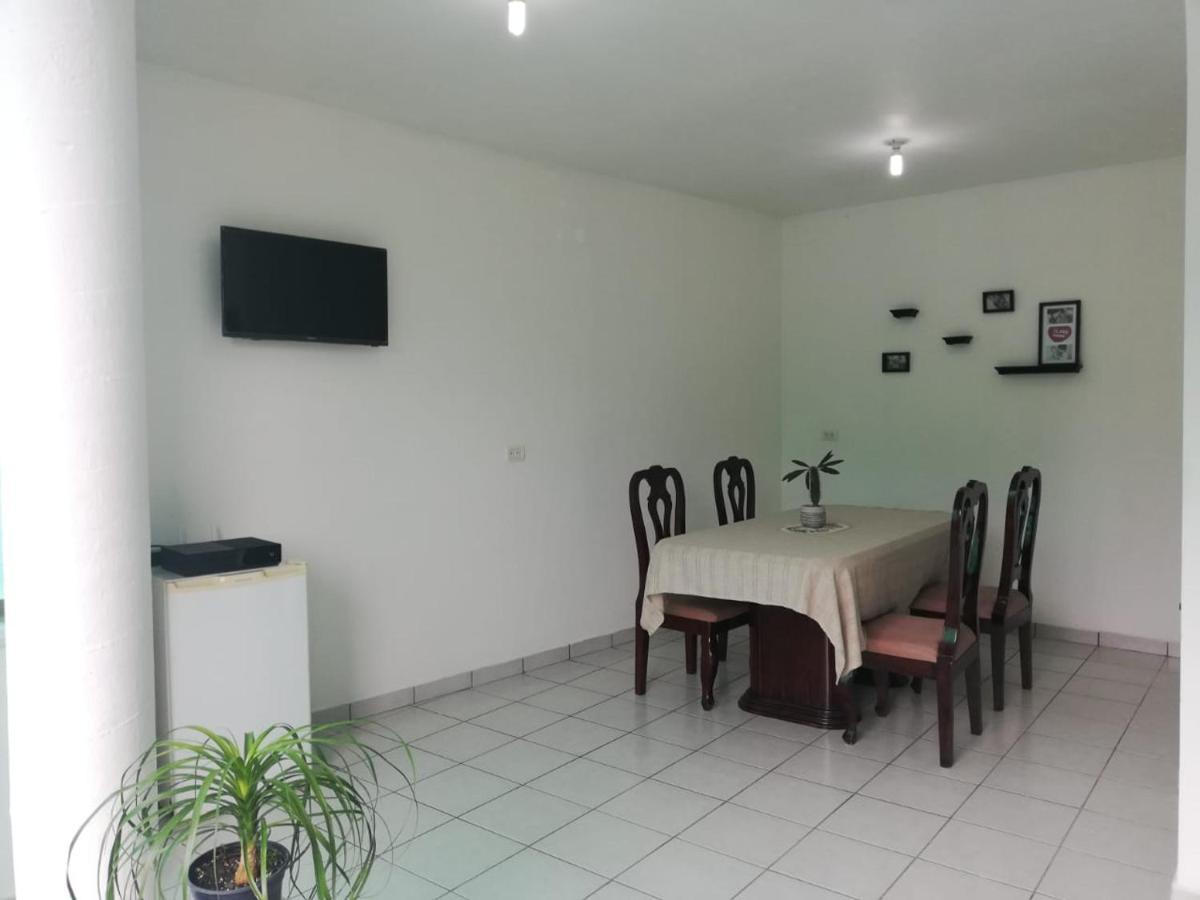 Departamento Amplio, Acogedor Y Centrico Apartment Cunduacan Ngoại thất bức ảnh